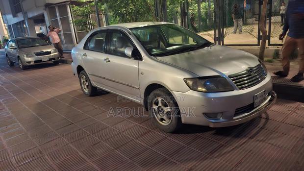Toyota Corolla 2004 Silver
