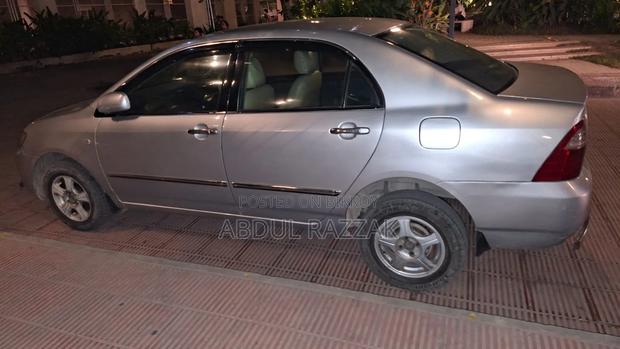 Toyota Corolla 2004 Silver