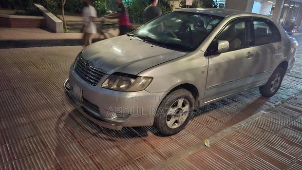 Toyota Corolla 2004 Silver