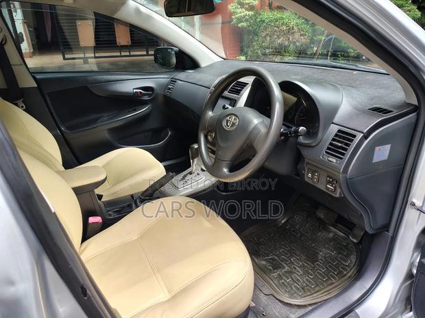 Toyota Corolla Fielder 2010 Silver