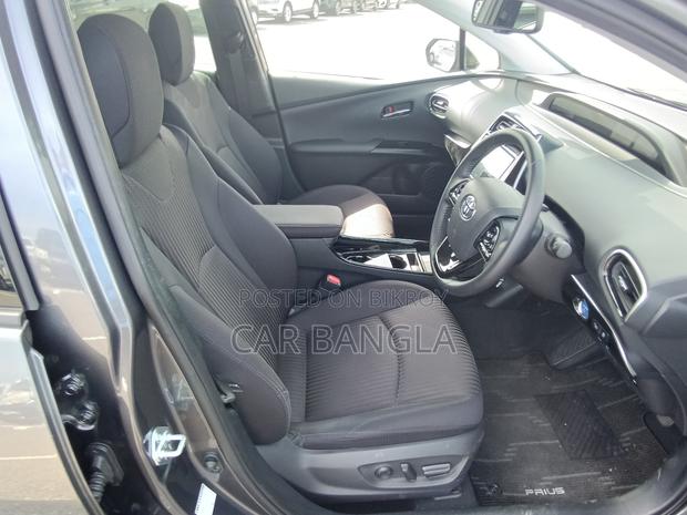Toyota Prius 2021 Gray