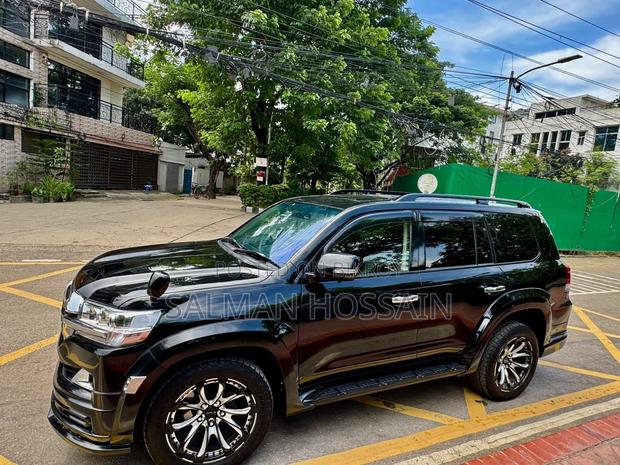 Toyota Land Cruiser 4.5 V8 VXR 2011 Black