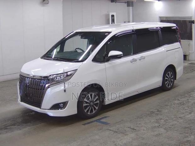 Toyota Esquire 2020 Pearl