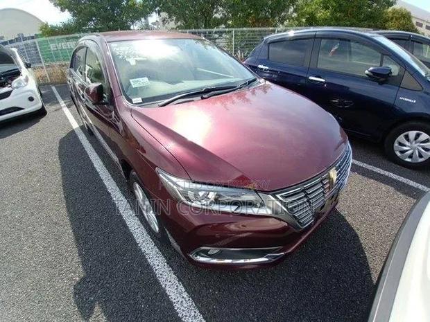 Toyota Premio 2019