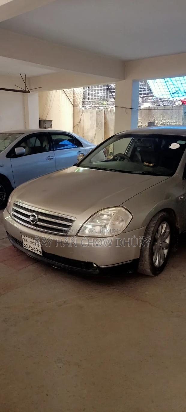Nissan Teana 2004