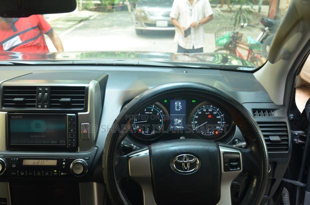 Toyota Land Cruiser Prado 2011 Black