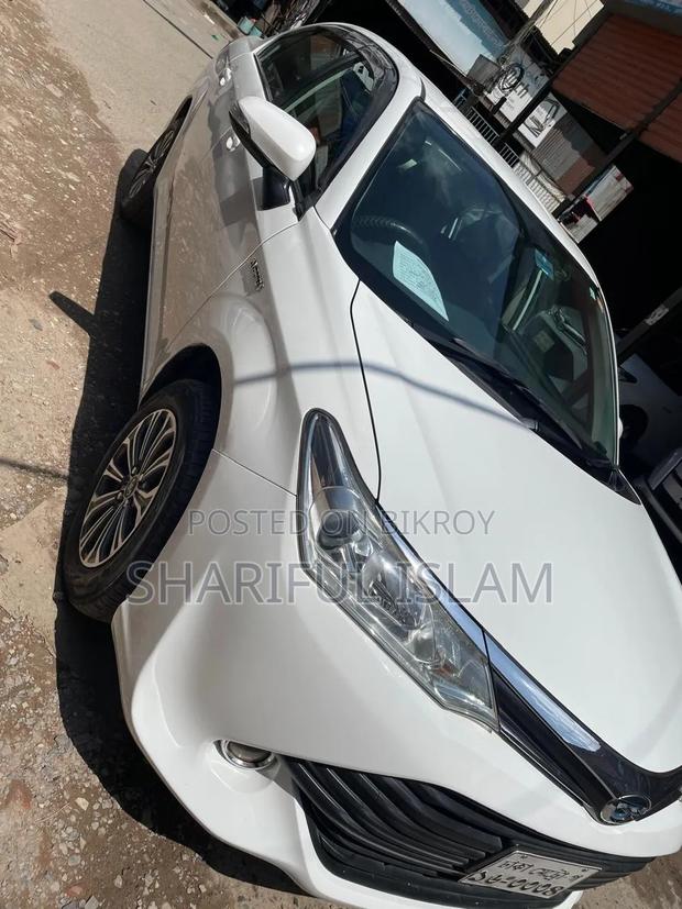 Toyota Axio 2017 White