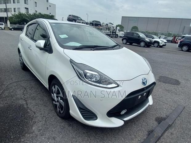 Toyota Aqua 2021 Black