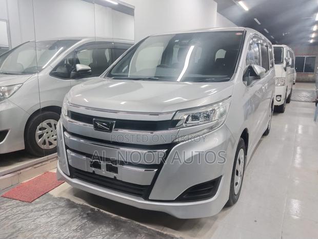 Toyota Noah 2.0 FWD (8 Seater) 2020 Silver