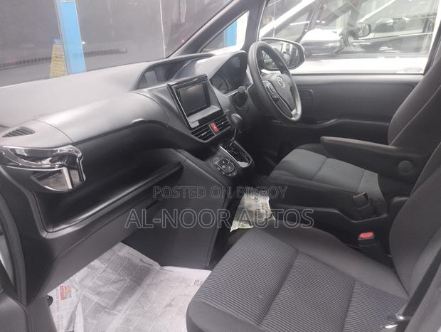 Toyota Noah 2.0 FWD (8 Seater) 2020 Silver