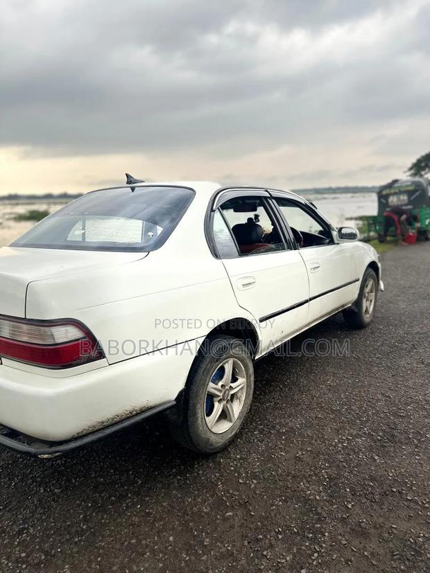 Toyota Corolla 1997 Pearl