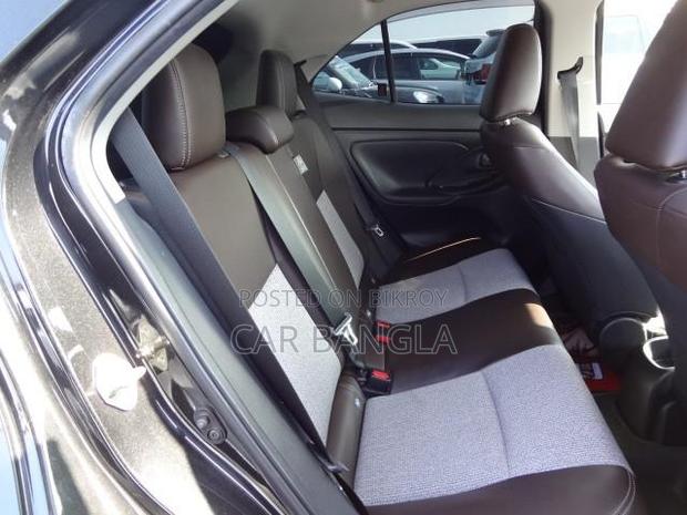 Toyota Yaris Cross 2021 Black