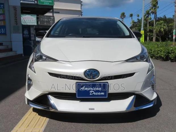 Toyota Prius 2018 Pearl