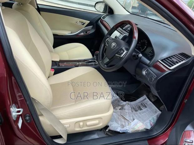 Toyota Premio 1.5 FWD 2019 Maroon