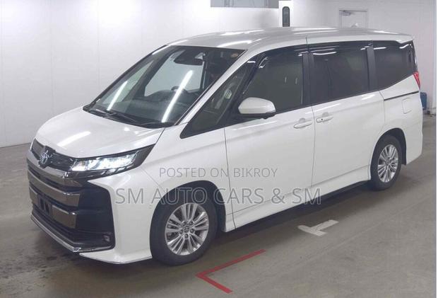 Toyota Noah 2023 Pearl