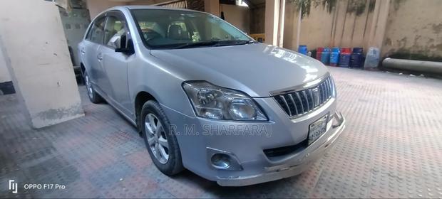 Toyota Premio 2014 Silver