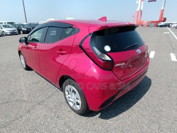 Toyota Aqua 2021 Red
