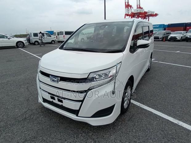 Toyota Noah 1.8 FWD Hybrid (7 Seater) 2021 Pearl