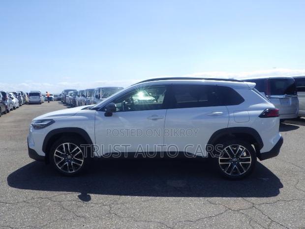Toyota Corolla Cross 2026 Pearl