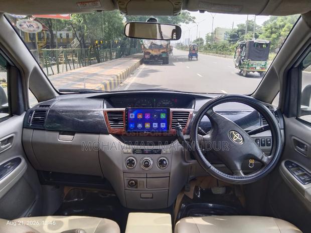 Toyota Noah 2.0 AWD (8 Seater) 2003 Silver