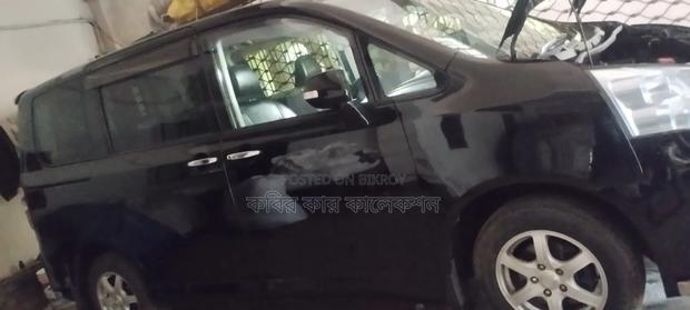 Toyota Noah 2013 Black