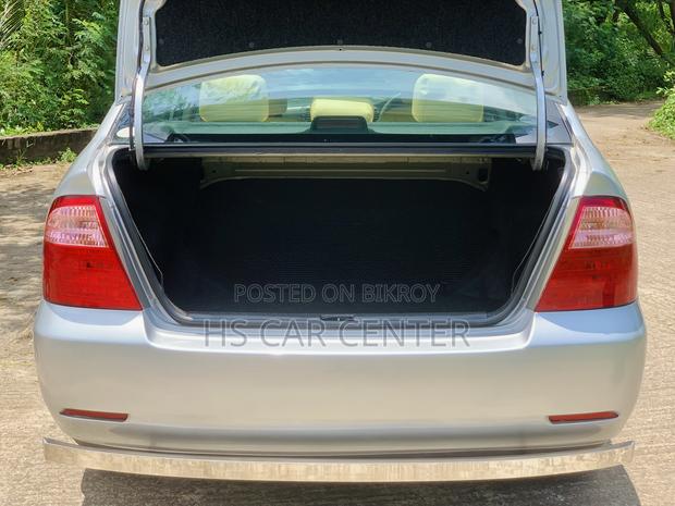 Toyota Corolla Sedan Automatic 2005 Silver