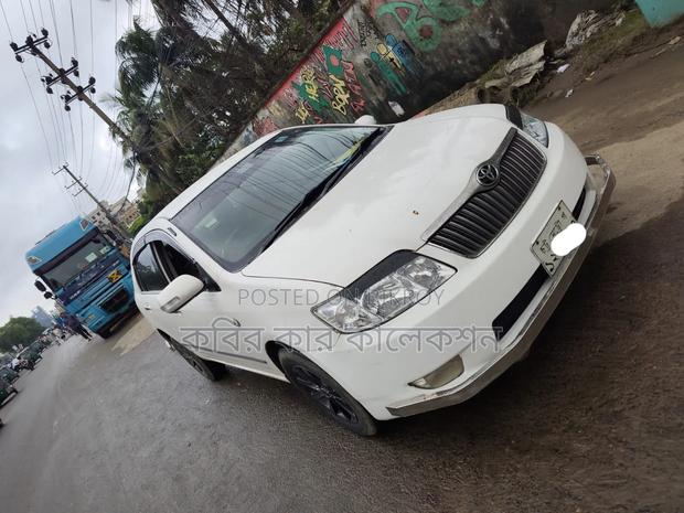 Toyota Corolla 2005 White
