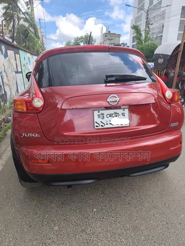 Nissan Juke 2011 Red
