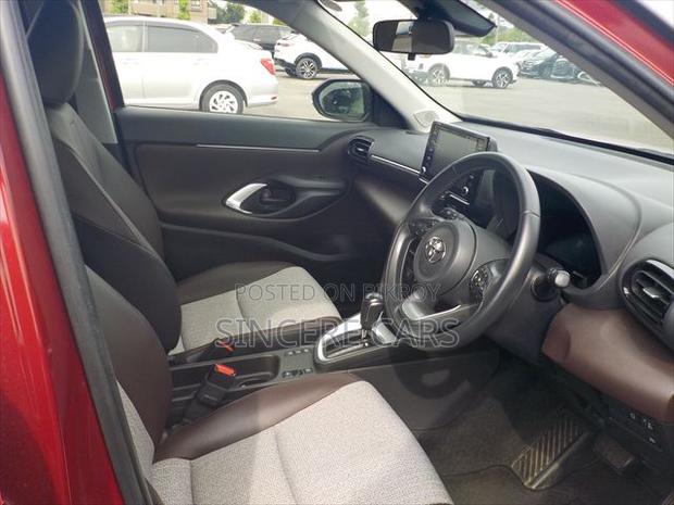 Toyota Yaris Cross 2021 Red