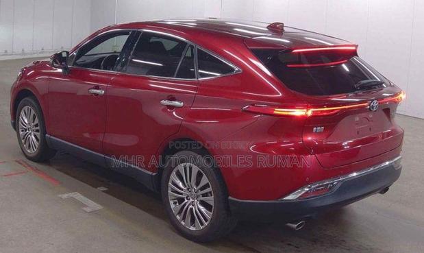 Toyota Harrier 2.5 Hybrid 2021 Red