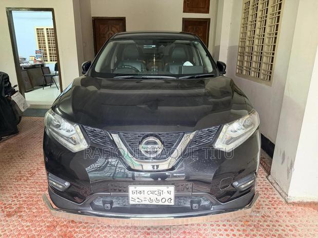 Nissan X-Trail 2.0 Hybrid FWD 2016 Black
