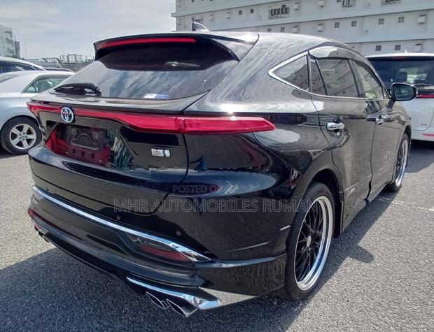 Toyota Harrier 2.5 Hybrid 2021 Black