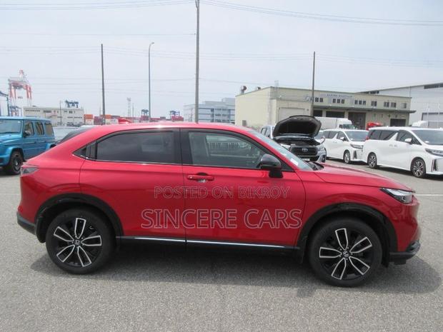 Honda Vezel 2021 Red