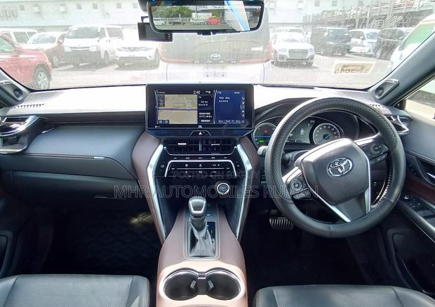 Toyota Harrier 2.5 Hybrid 2021 Black