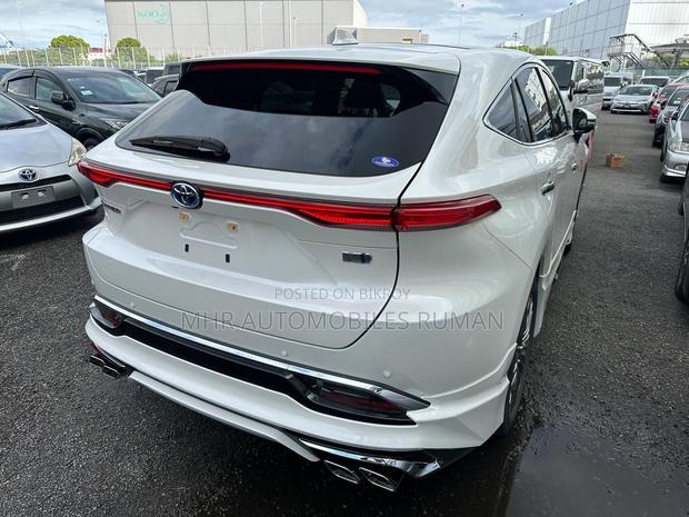 Toyota Harrier 2.5 Hybrid 2021 Pearl