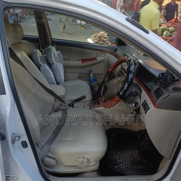 Toyota Corolla Sedan 2005 White
