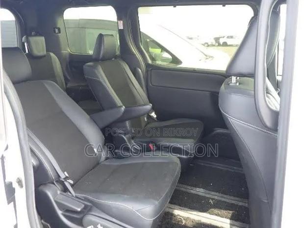 Toyota Noah 2021 Pearl