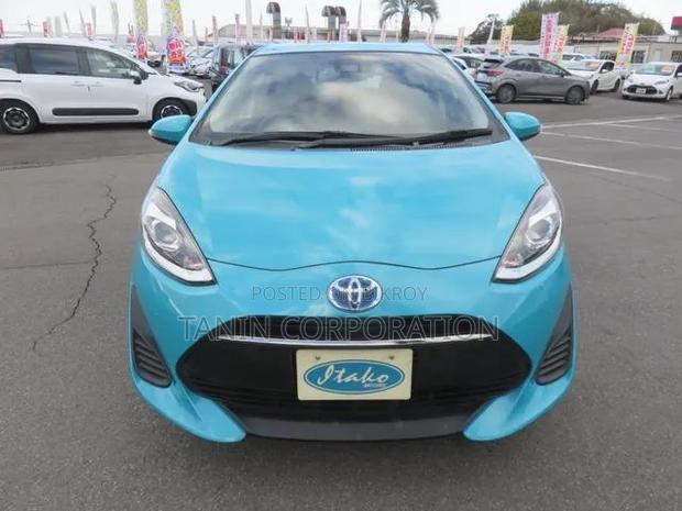 Toyota Aqua 2021 Blue
