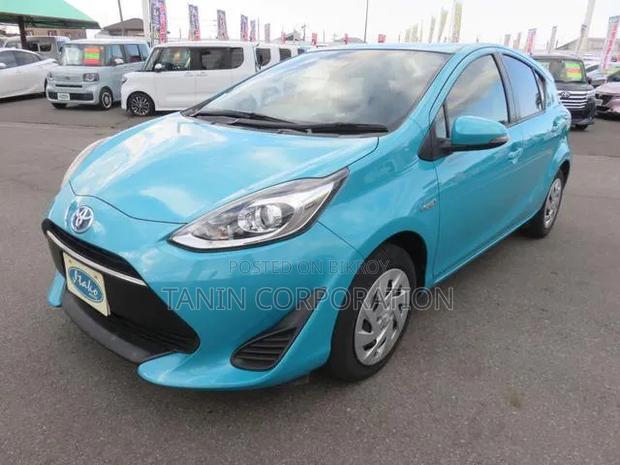 Toyota Aqua 2021 Blue