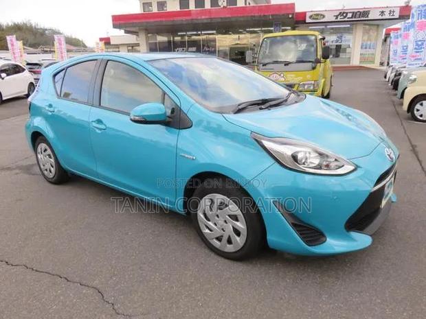 Toyota Aqua 2021 Blue