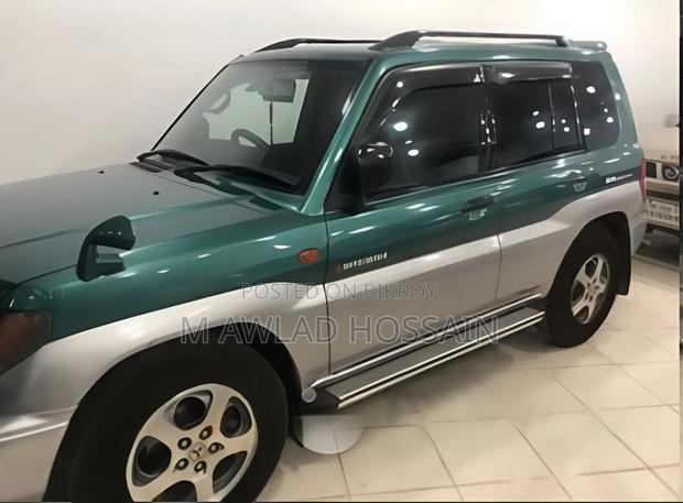 Mitsubishi Pajero 1999 Green
