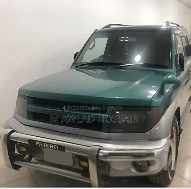 Mitsubishi Pajero 1999 Green