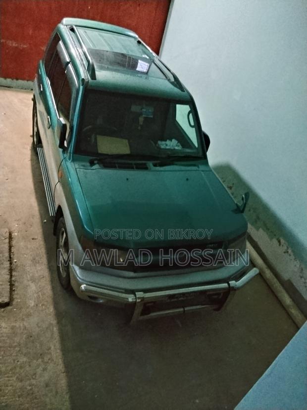Mitsubishi Pajero 1999 Green