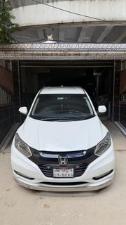 Honda Vezel 1.5 Hybrid 2WD 2014 Pearl for sale