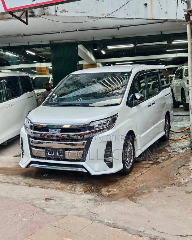 Toyota Noah 2021 Pearl