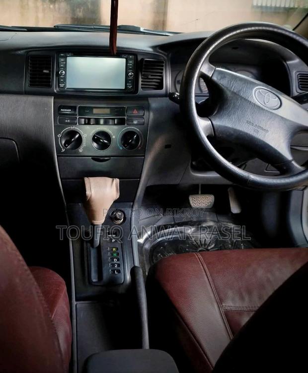 Toyota Corolla 2004 Silver