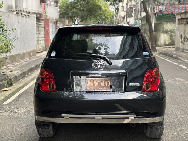 Toyota IST 2004 Black