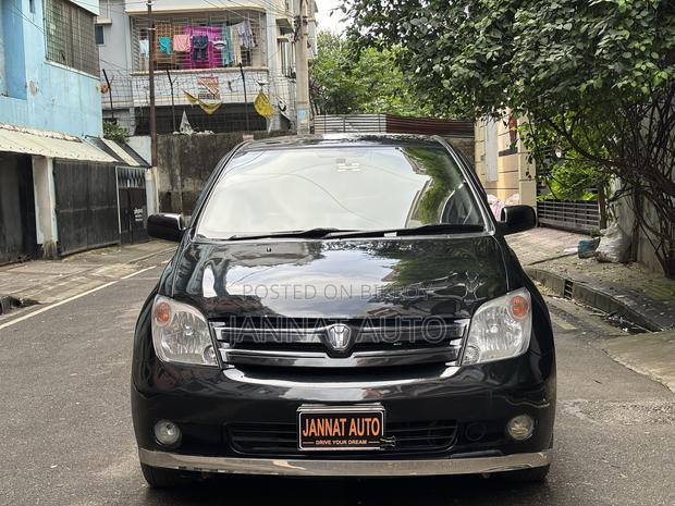 Toyota IST 2004 Black