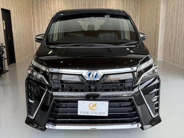 Toyota Voxy Hybrid ZS Kirameki III 2WD 7-Seater 2021 Black