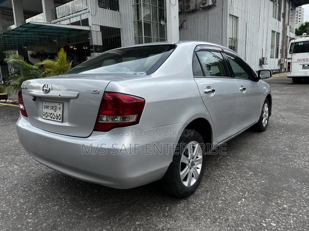 Toyota Axio 2010 Silver
